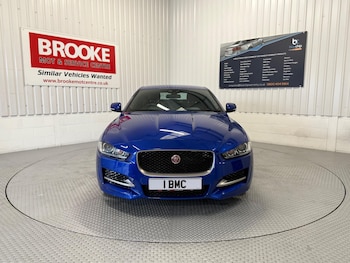 Used Jaguar XE 2018 for sale - 76269702: Photo 3