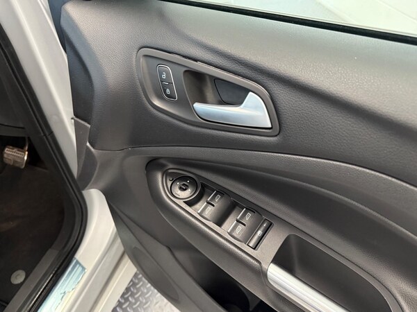 Used Ford Kuga 2019 for sale - 75728995: Photo 17