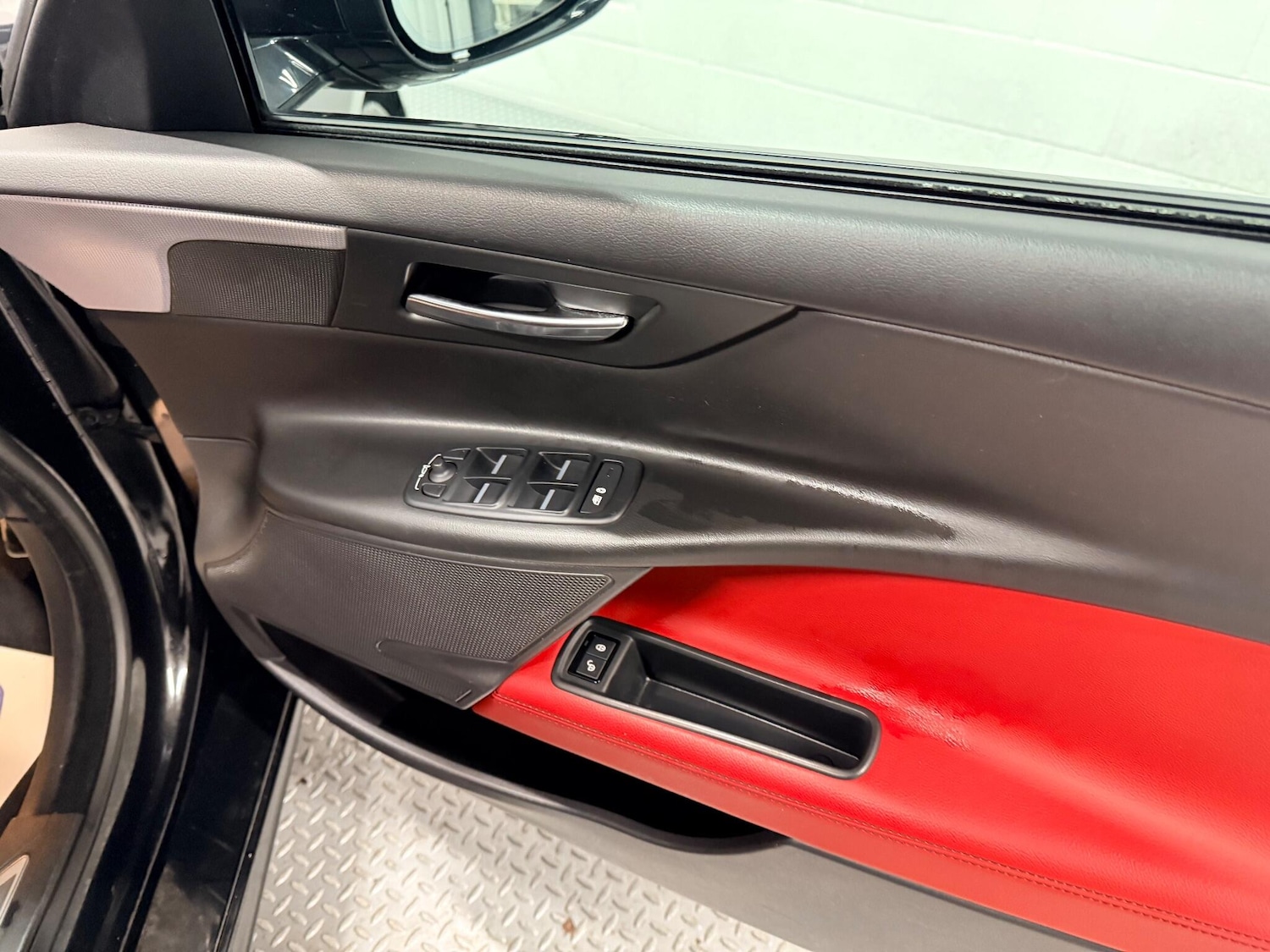 Used Jaguar XE 2019 for sale - 77081489: Photo 16