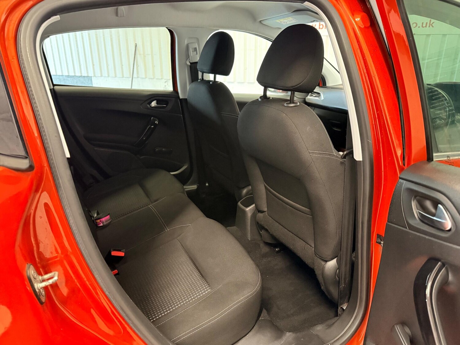 Used Peugeot 208 2018 for sale - 77175156: Photo 17