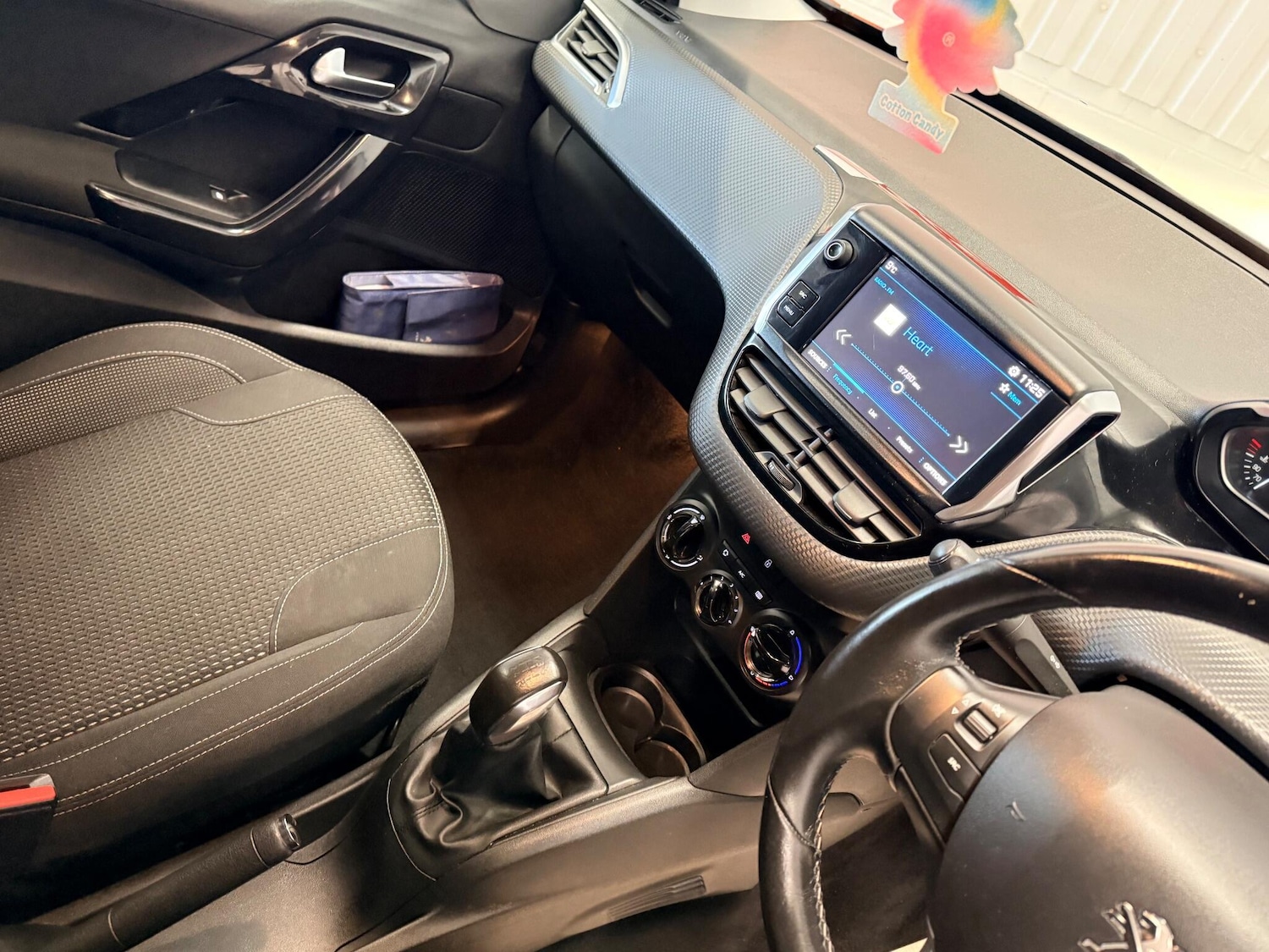 Used Peugeot 208 2018 for sale - 77175156: Photo 27