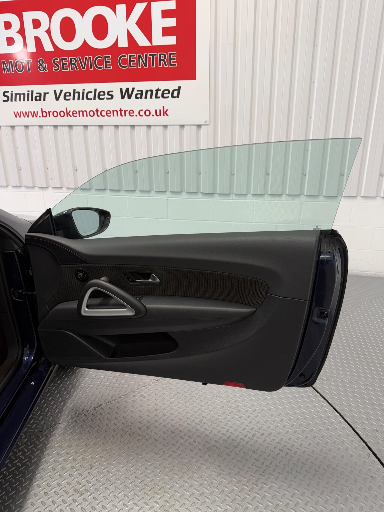 Used Volkswagen Scirocco 2014 for sale - 76247130: Photo 12