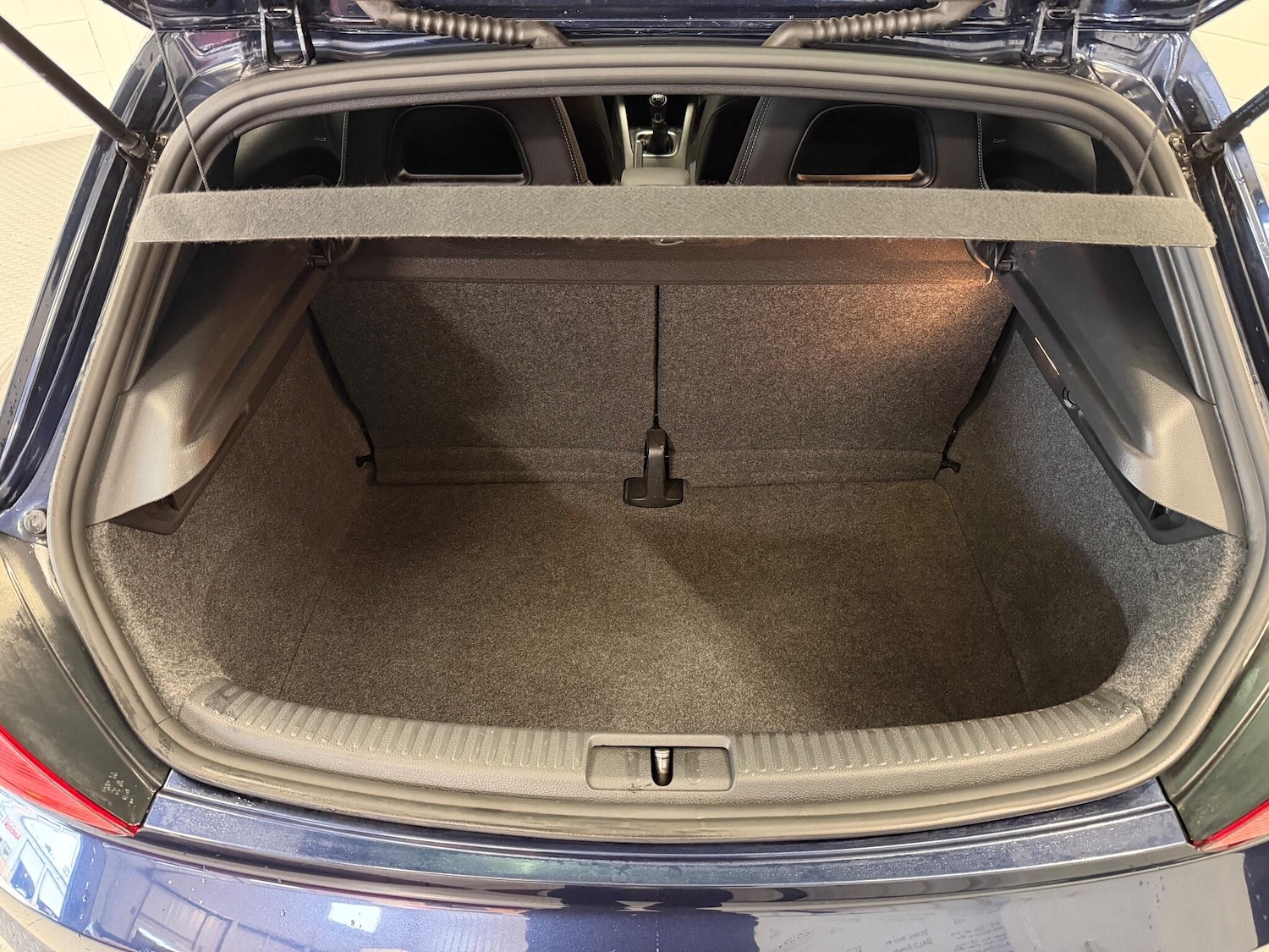 Used Volkswagen Scirocco 2014 for sale - 76247130: Photo 28