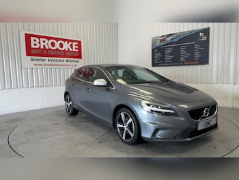 Used Volvo V40 2019 for sale - 78695435: Photo