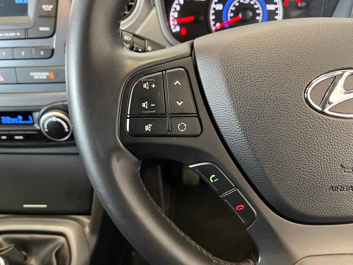 Used Hyundai i10 2017 for sale - 77215504: Photo 22