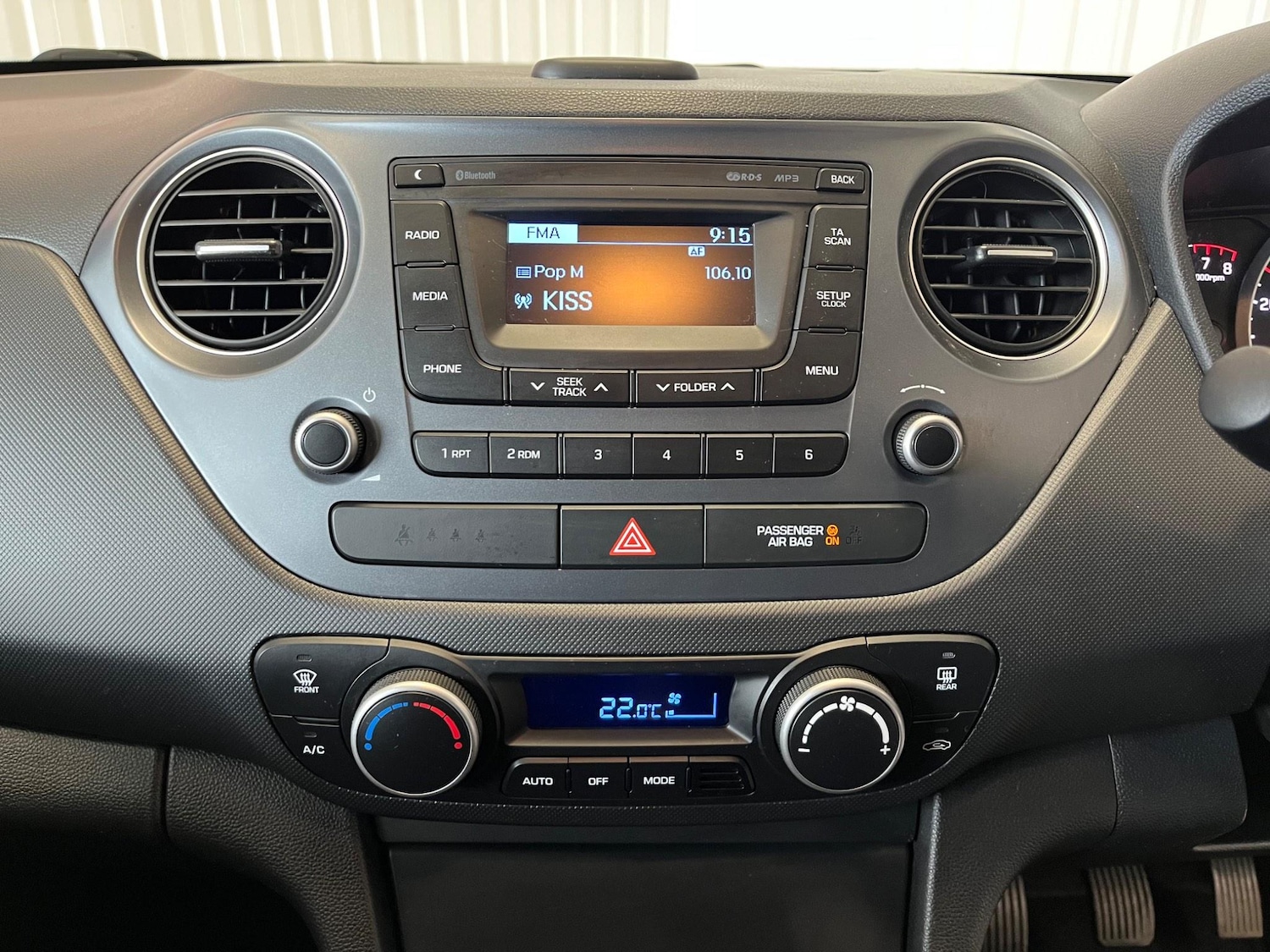 Used Hyundai i10 2017 for sale - 77215504: Photo 25