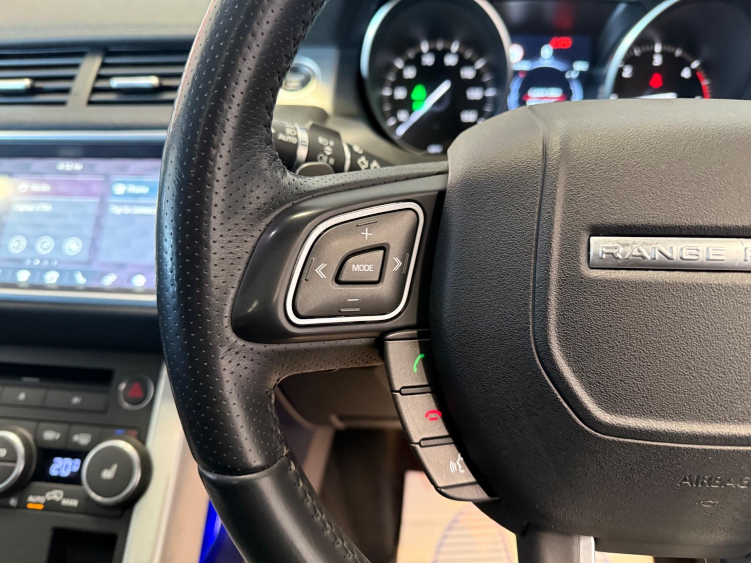 Used Land Rover Range Rover Evoque 2017 for sale - 76388068: Photo 23