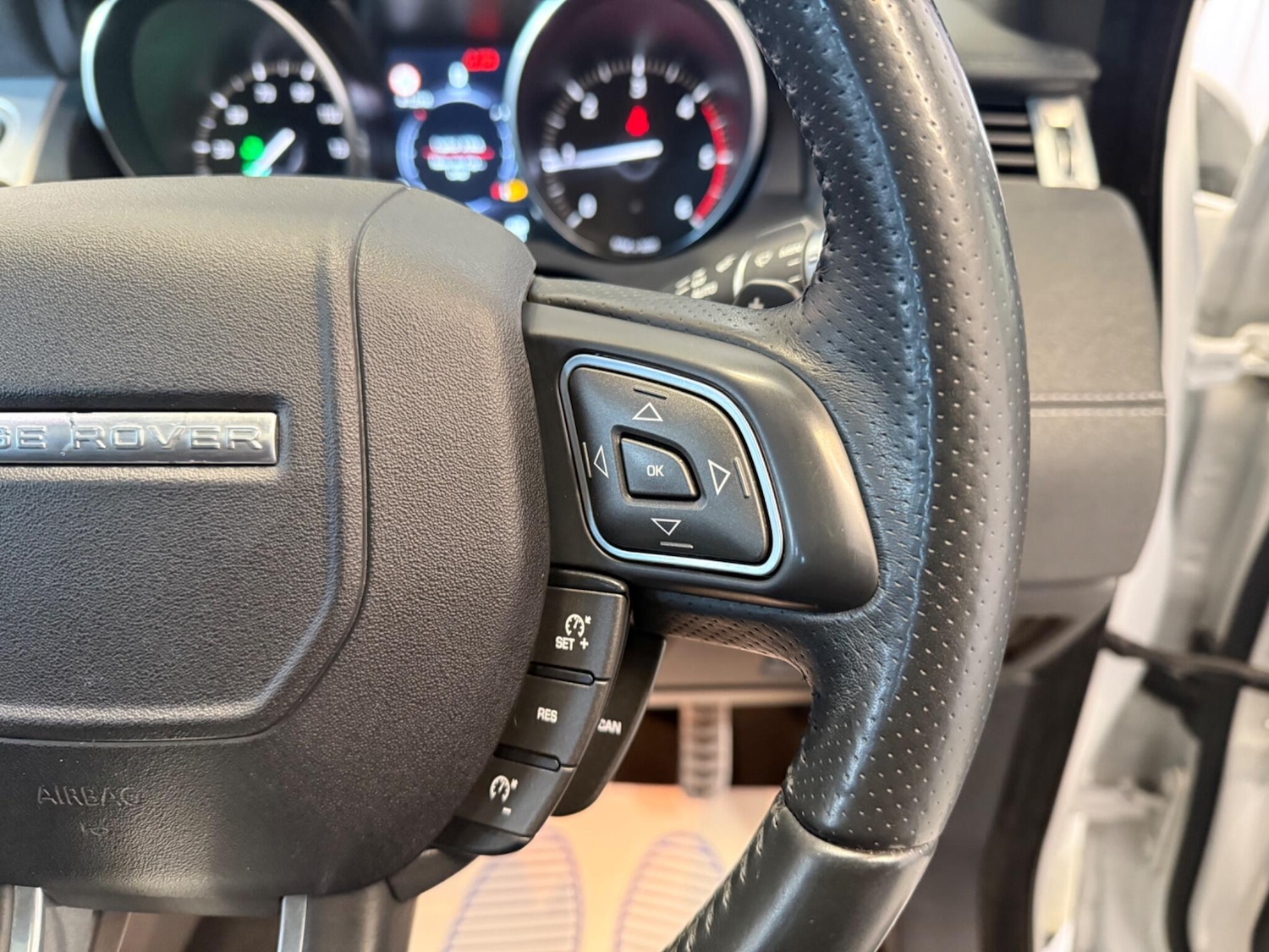 Used Land Rover Range Rover Evoque 2017 for sale - 76388068: Photo 28