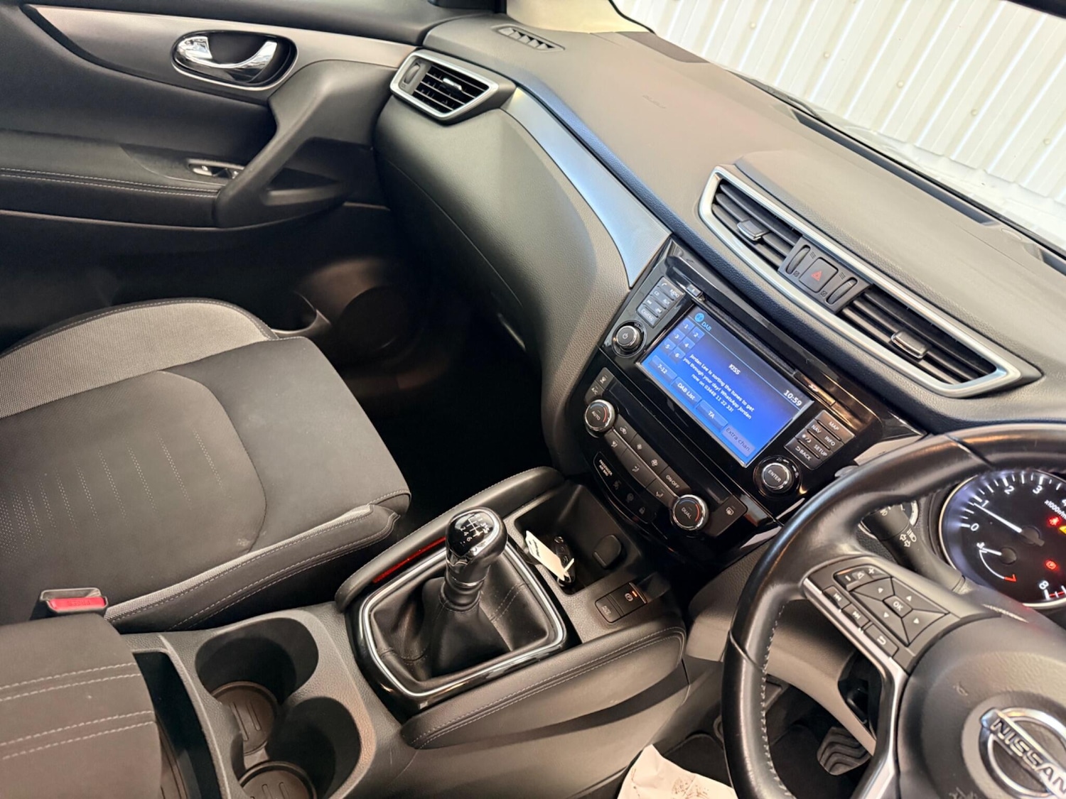 Used Nissan Qashqai 2017 for sale - 77892258: Photo 23