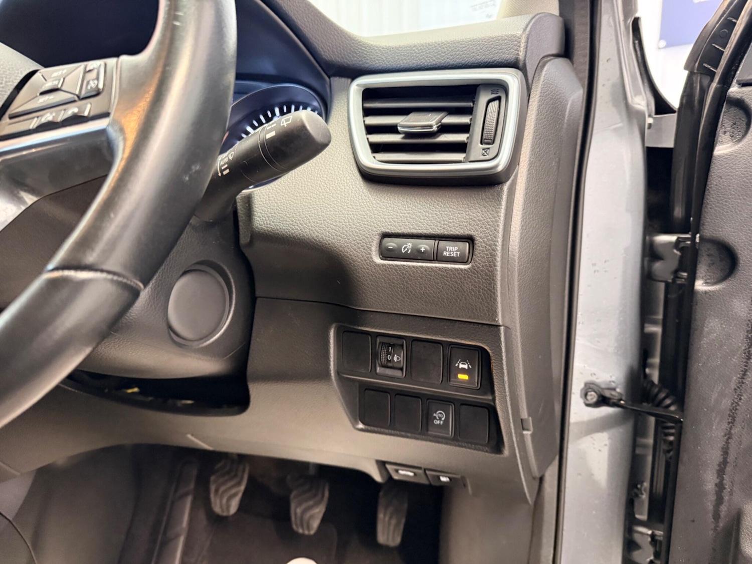 Used Nissan Qashqai 2017 for sale - 77892258: Photo 24