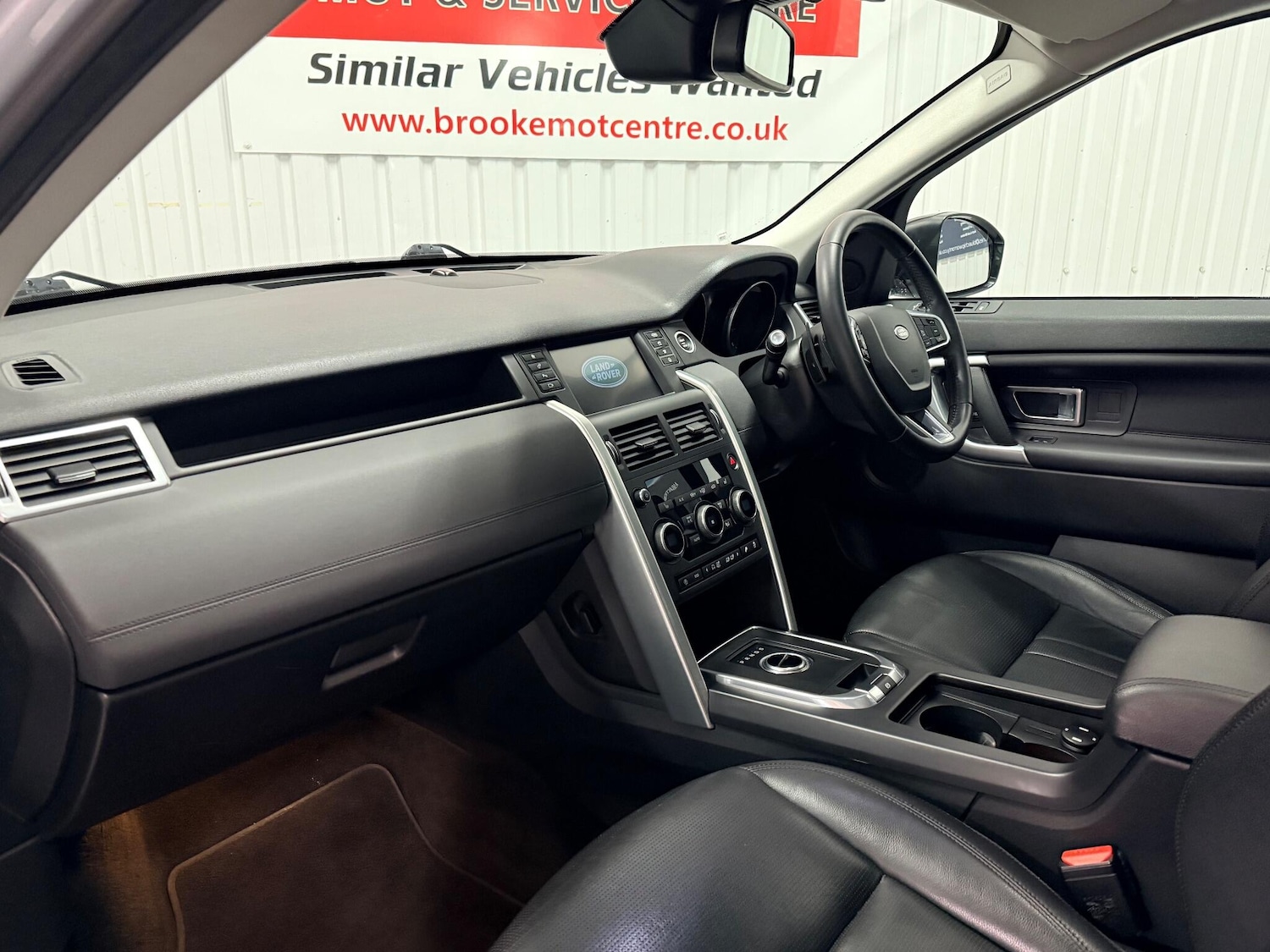 Used Land Rover Discovery Sport 2018 for sale - 76584730: Photo 11