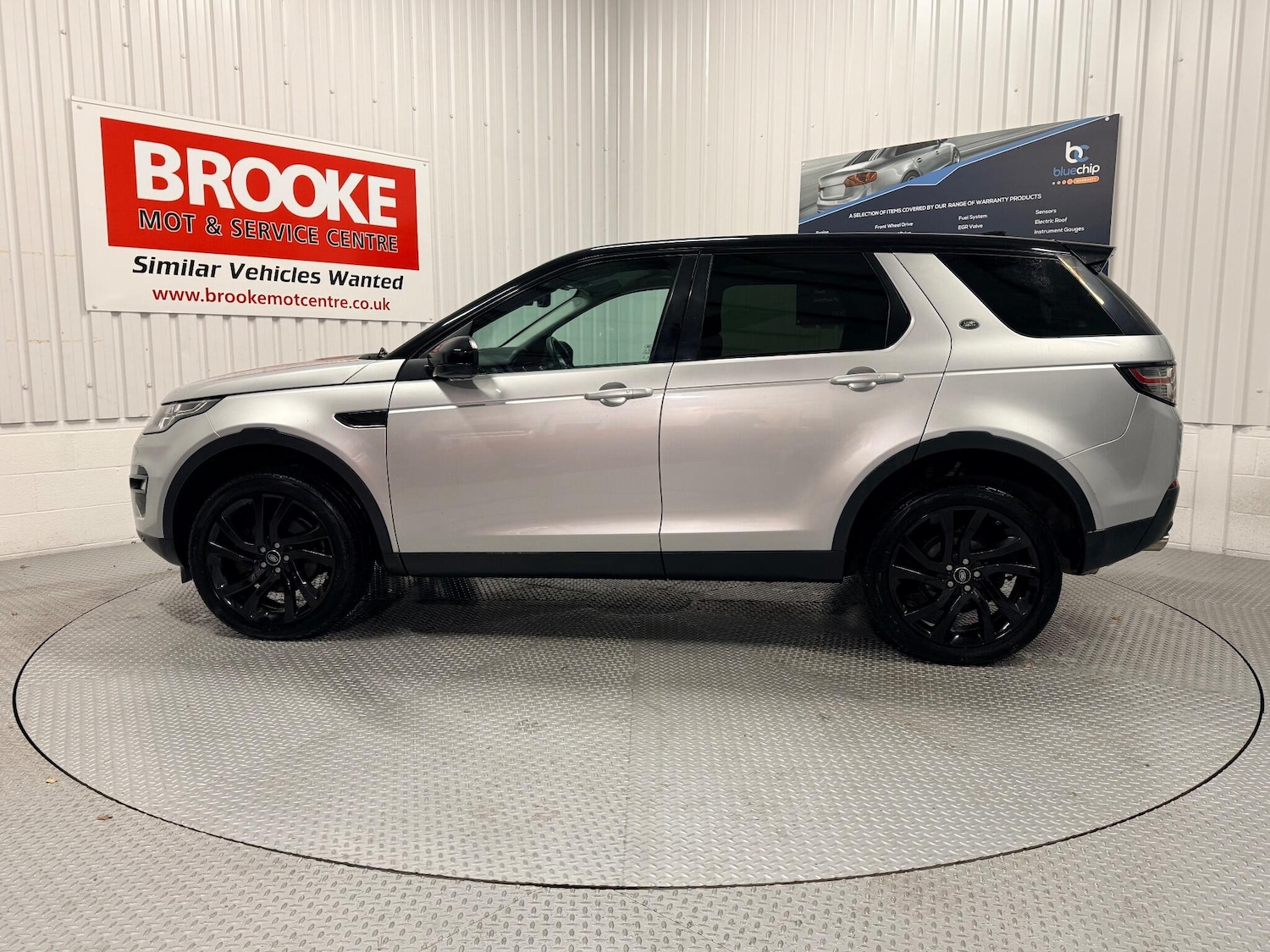 Used Land Rover Discovery Sport 2018 for sale - 76584730: Photo 12