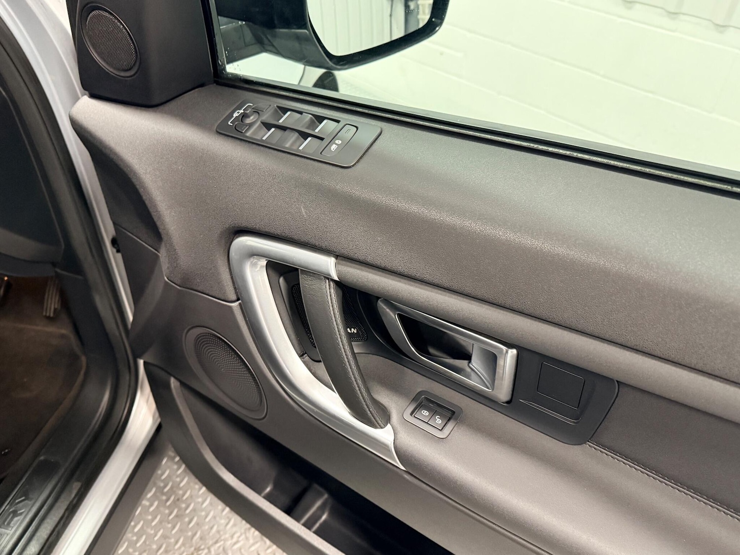 Used Land Rover Discovery Sport 2018 for sale - 76584730: Photo 19