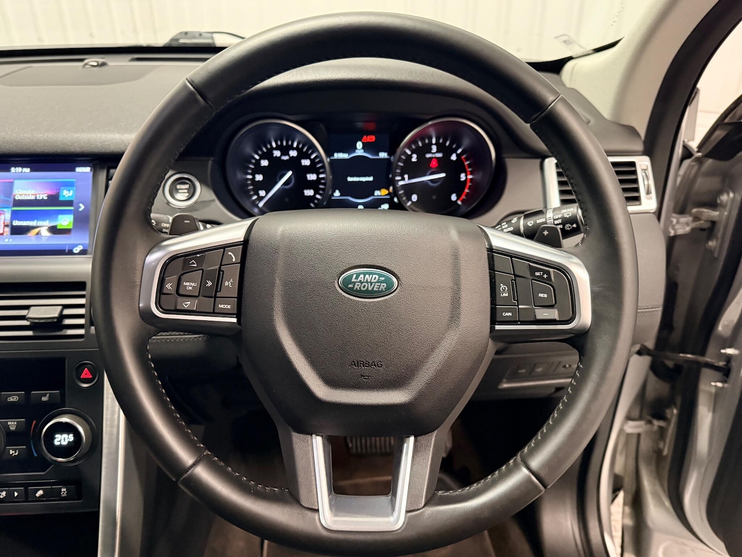 Used Land Rover Discovery Sport 2018 for sale - 76584730: Photo 23