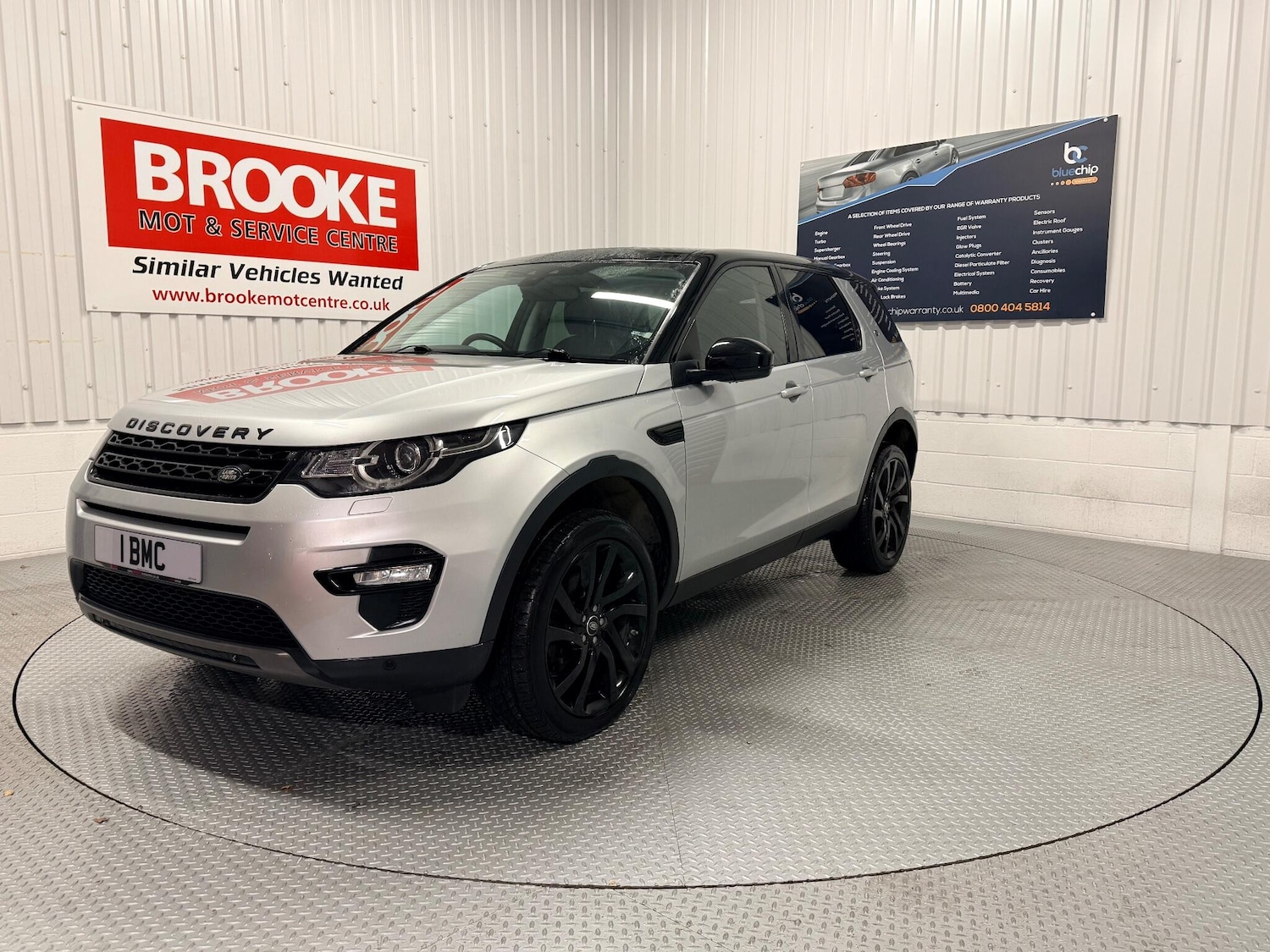 Used Land Rover Discovery Sport 2018 for sale - 76584730: Photo 3