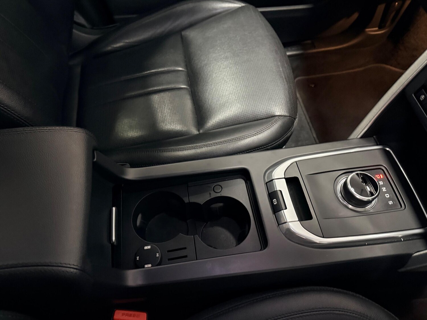 Used Land Rover Discovery Sport 2018 for sale - 76584730: Photo 32