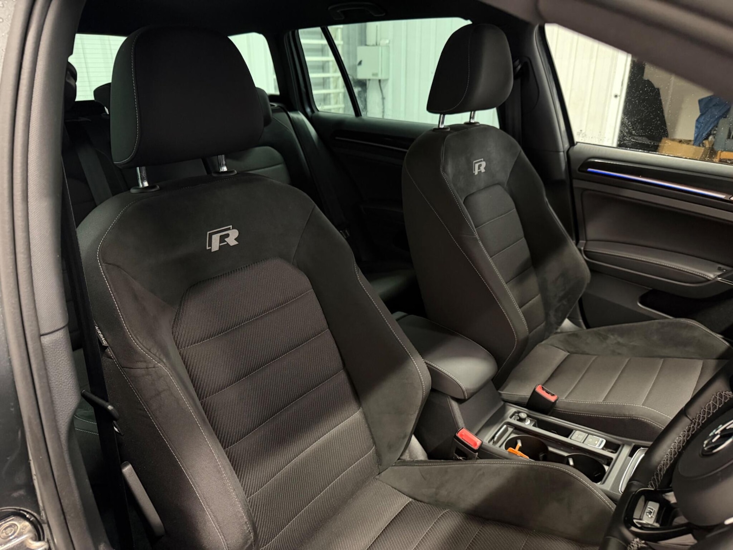 Used Volkswagen Golf 2019 for sale - 77549876: Photo 31