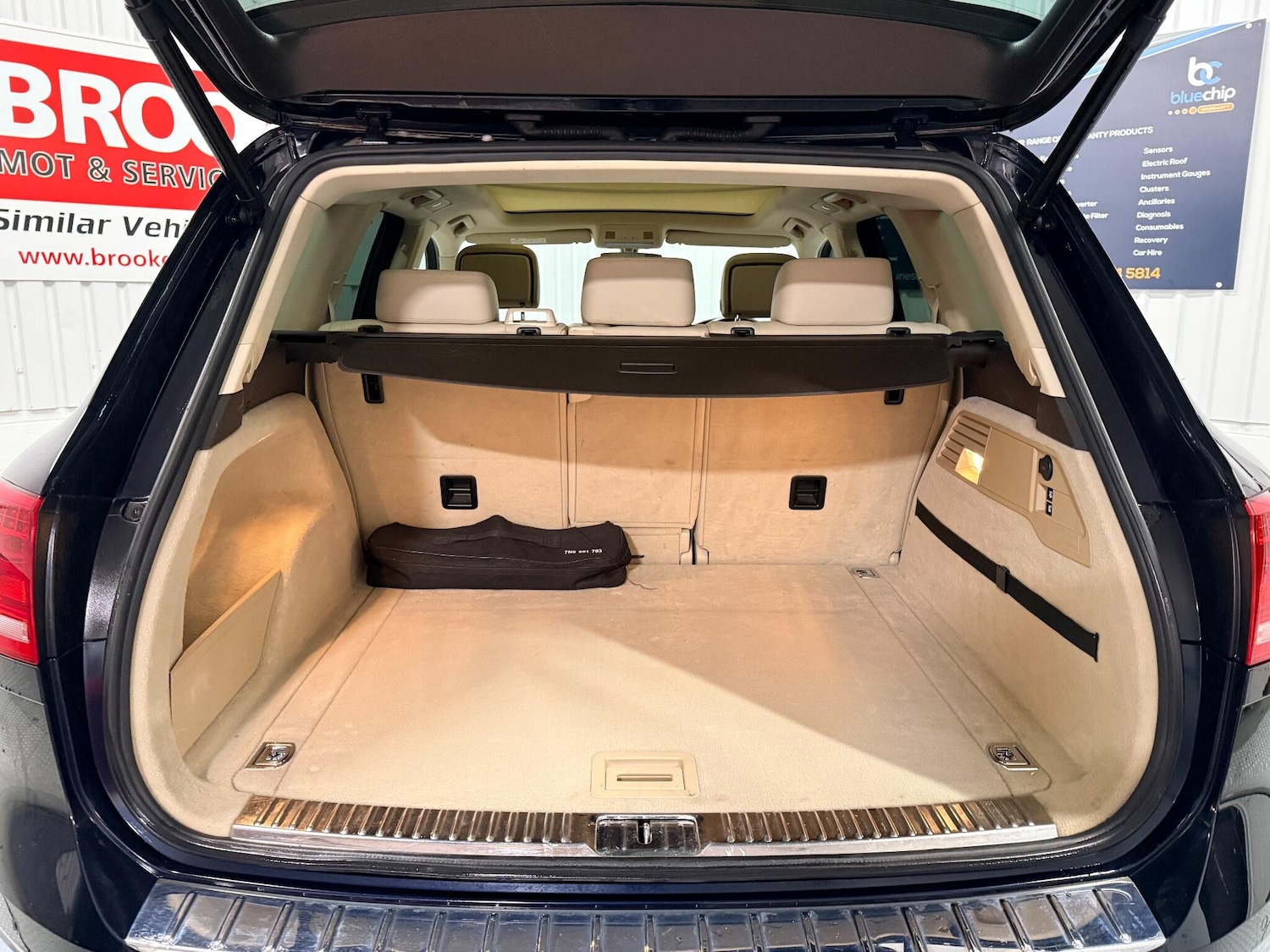 Used Volkswagen Touareg 2017 for sale - 76781696: Photo 18