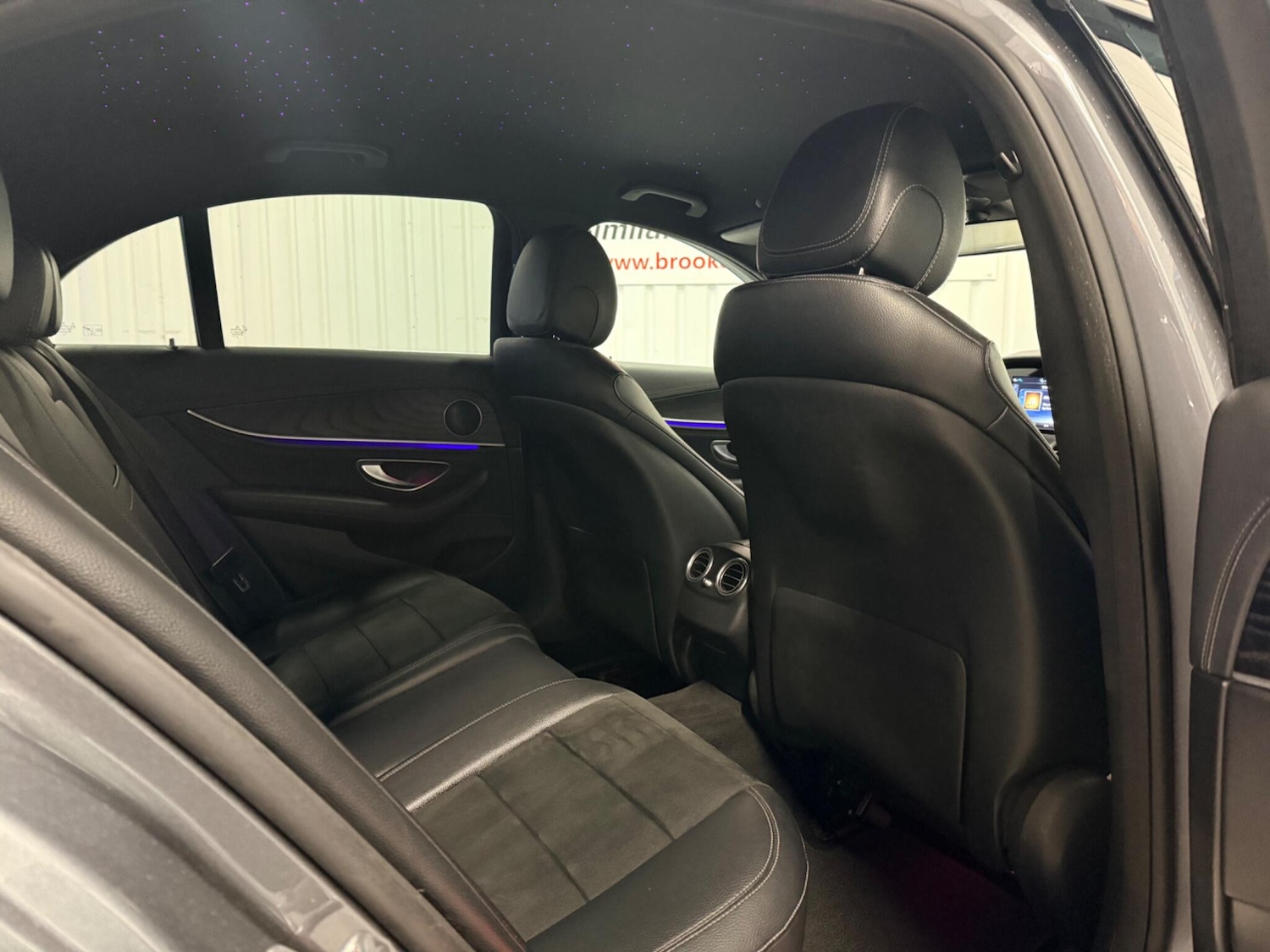 Used Mercedes-Benz E Class 2018 for sale - 77737608: Photo 17