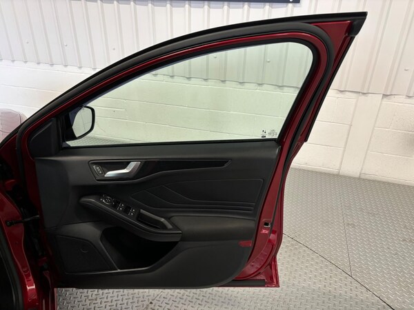 Used Ford Focus 2020 for sale - 74777774: Photo 19