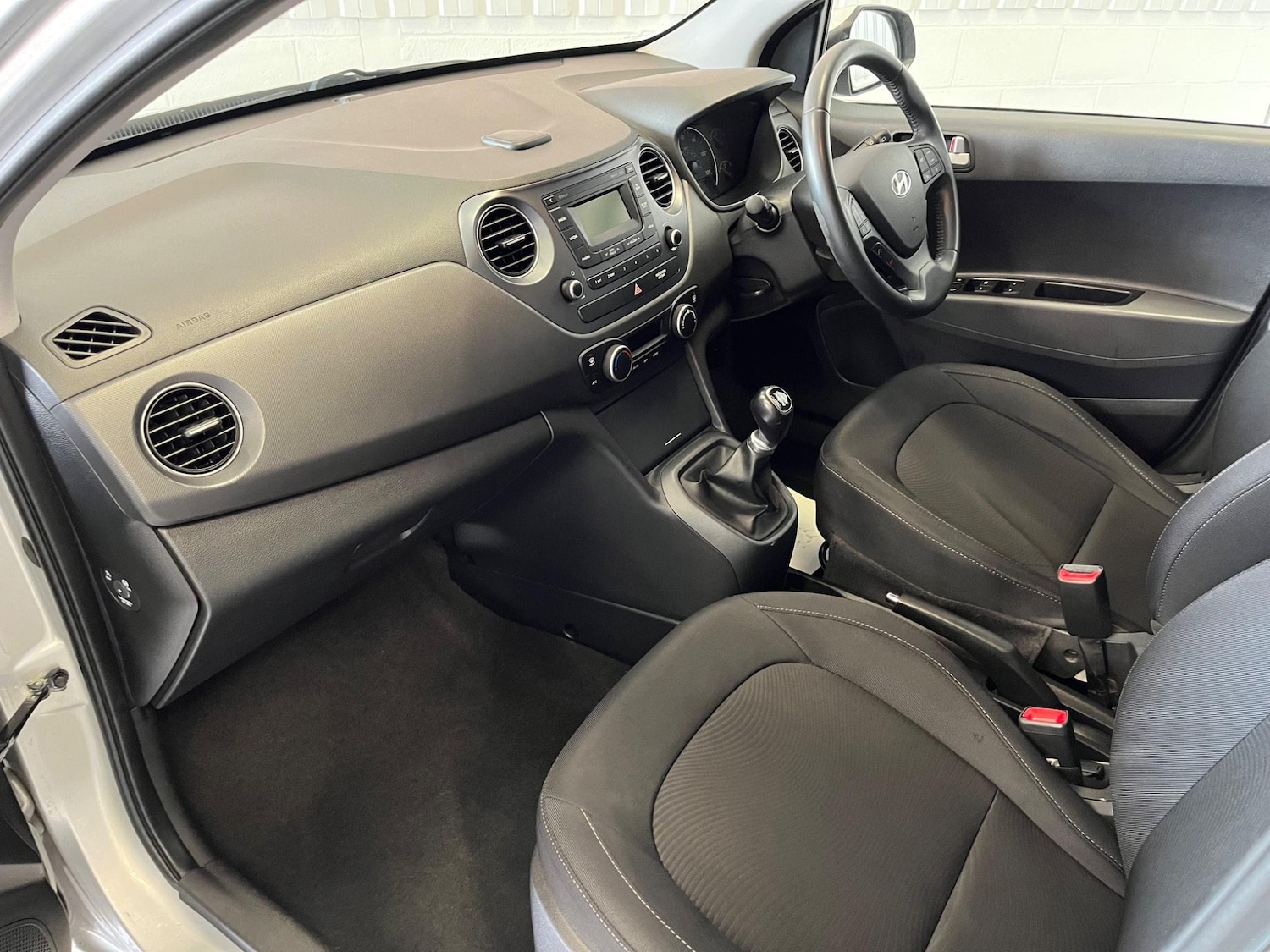 Used Hyundai i10 for sale - 76992011: Photo 11