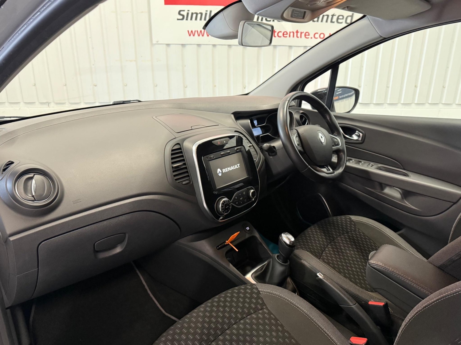 Used Renault Captur 2017 for sale - 77237739: Photo 12