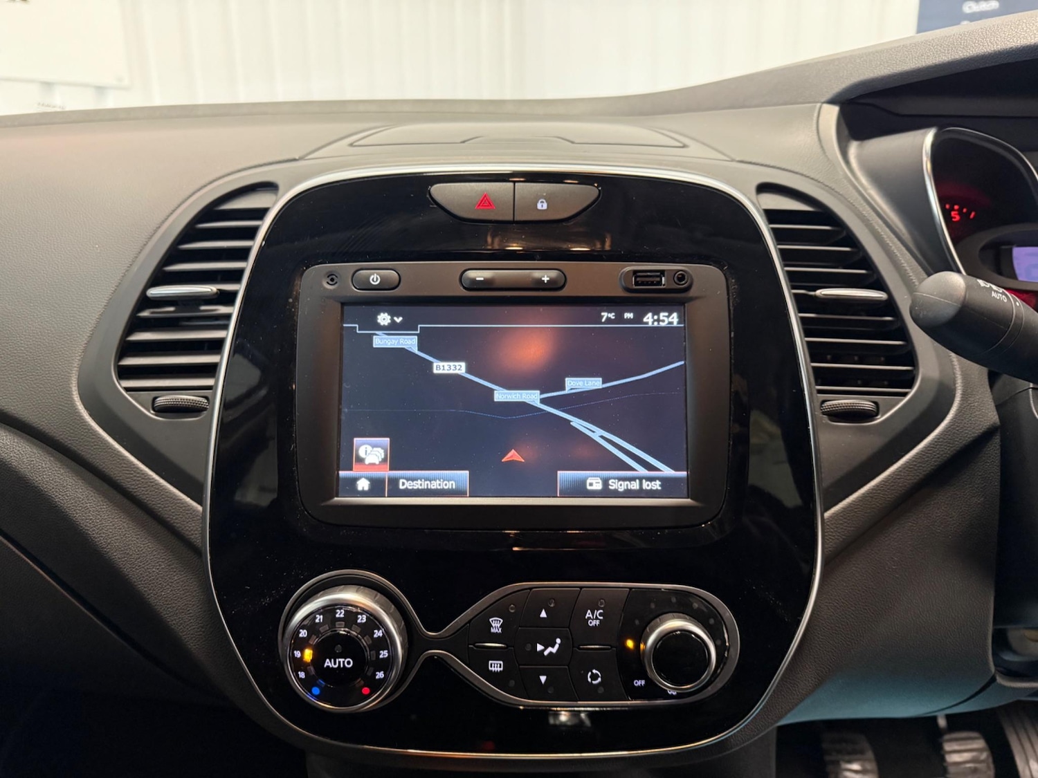 Used Renault Captur 2017 for sale - 77237739: Photo 23