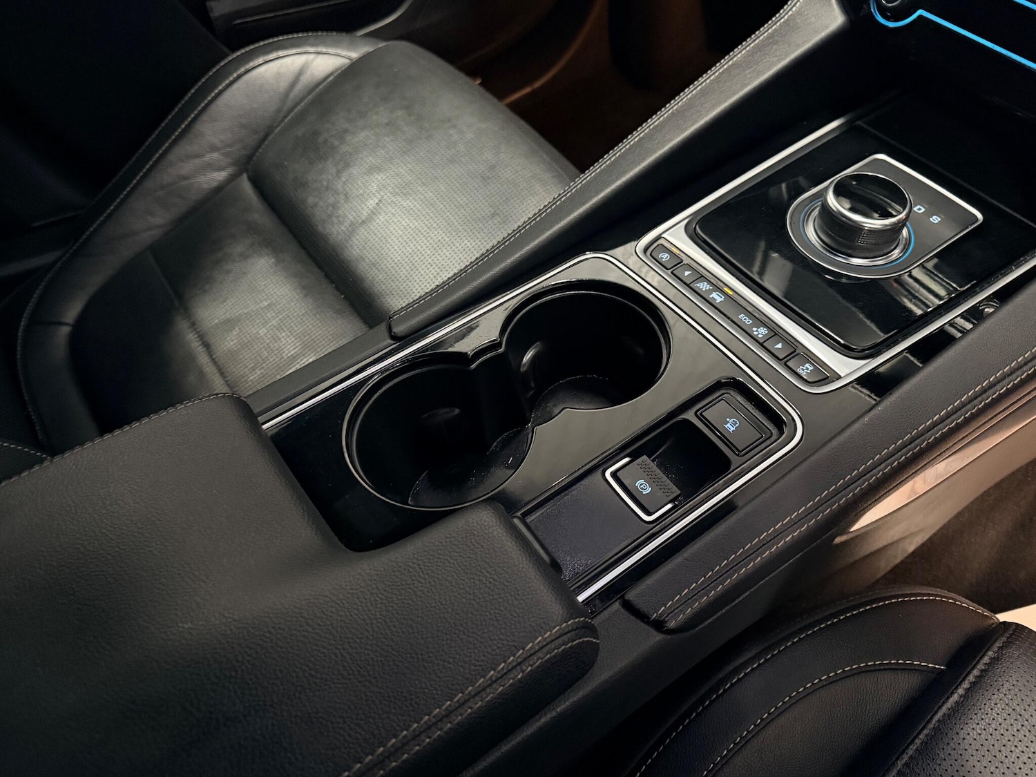 Used Jaguar F-Pace 2017 for sale - 77203268: Photo 30