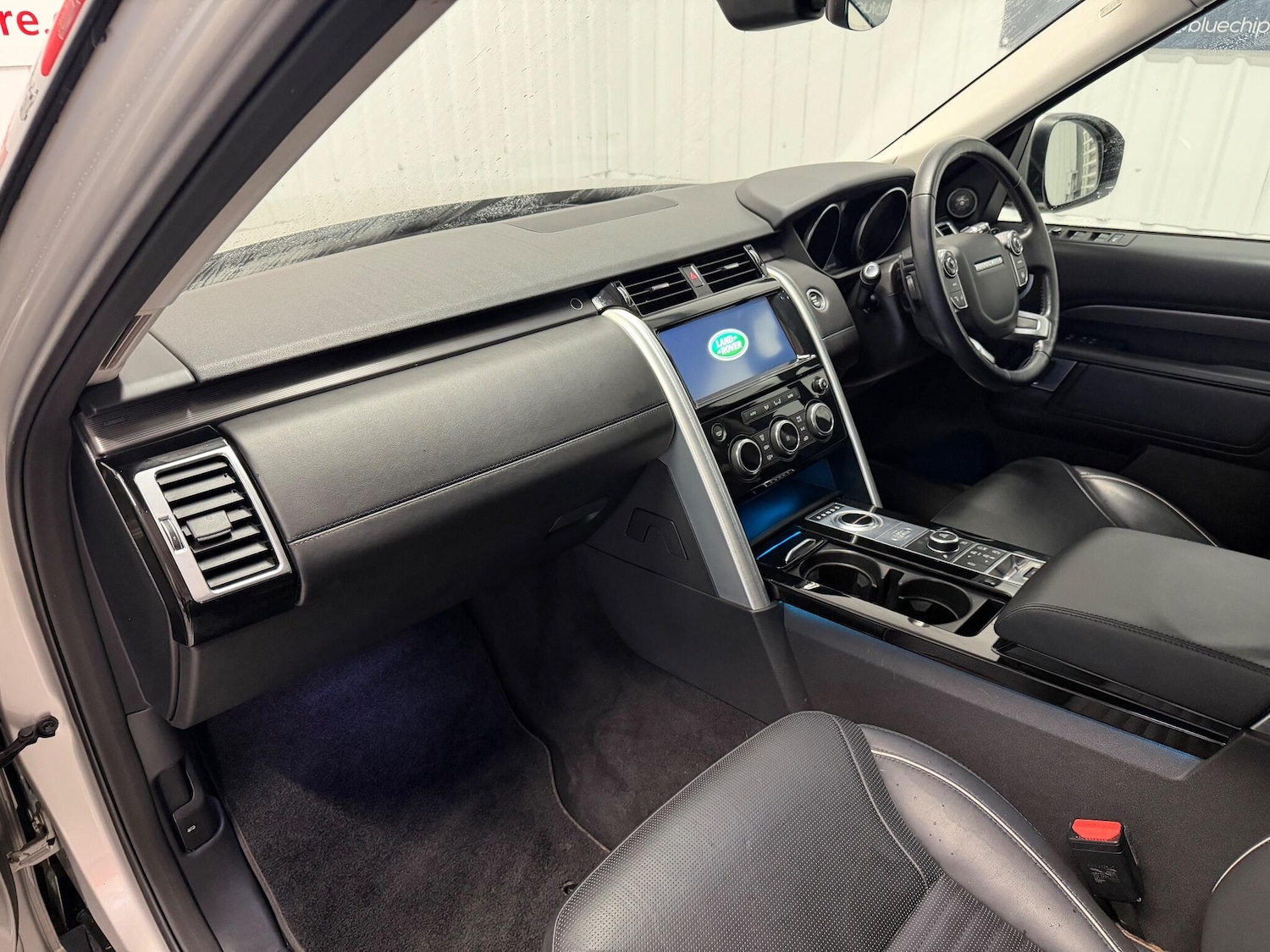 Used Land Rover Discovery 2017 for sale - 76613427: Photo 17