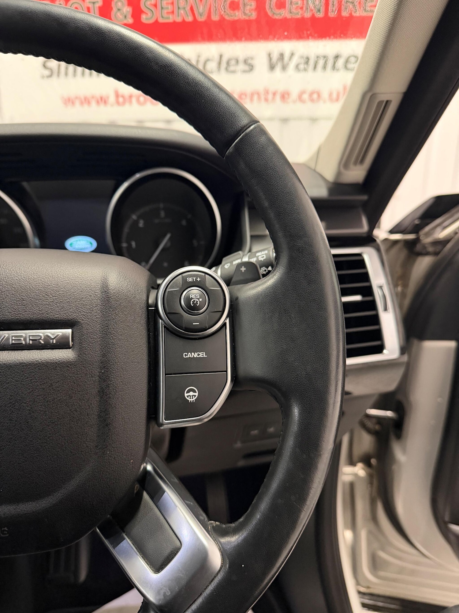 Used Land Rover Discovery 2017 for sale - 76613427: Photo 22