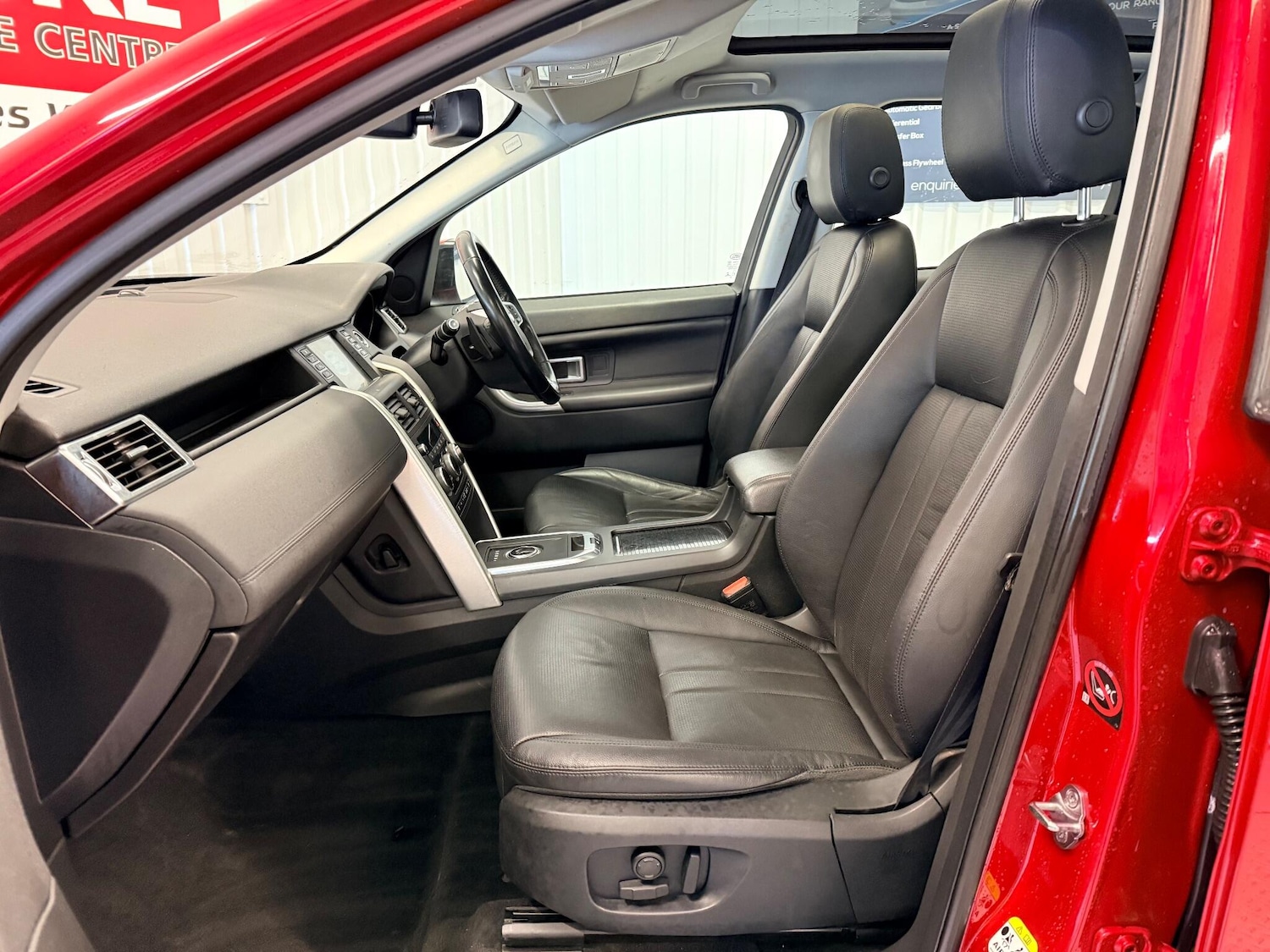 Used Land Rover Discovery Sport 2018 for sale - 77142951: Photo 16