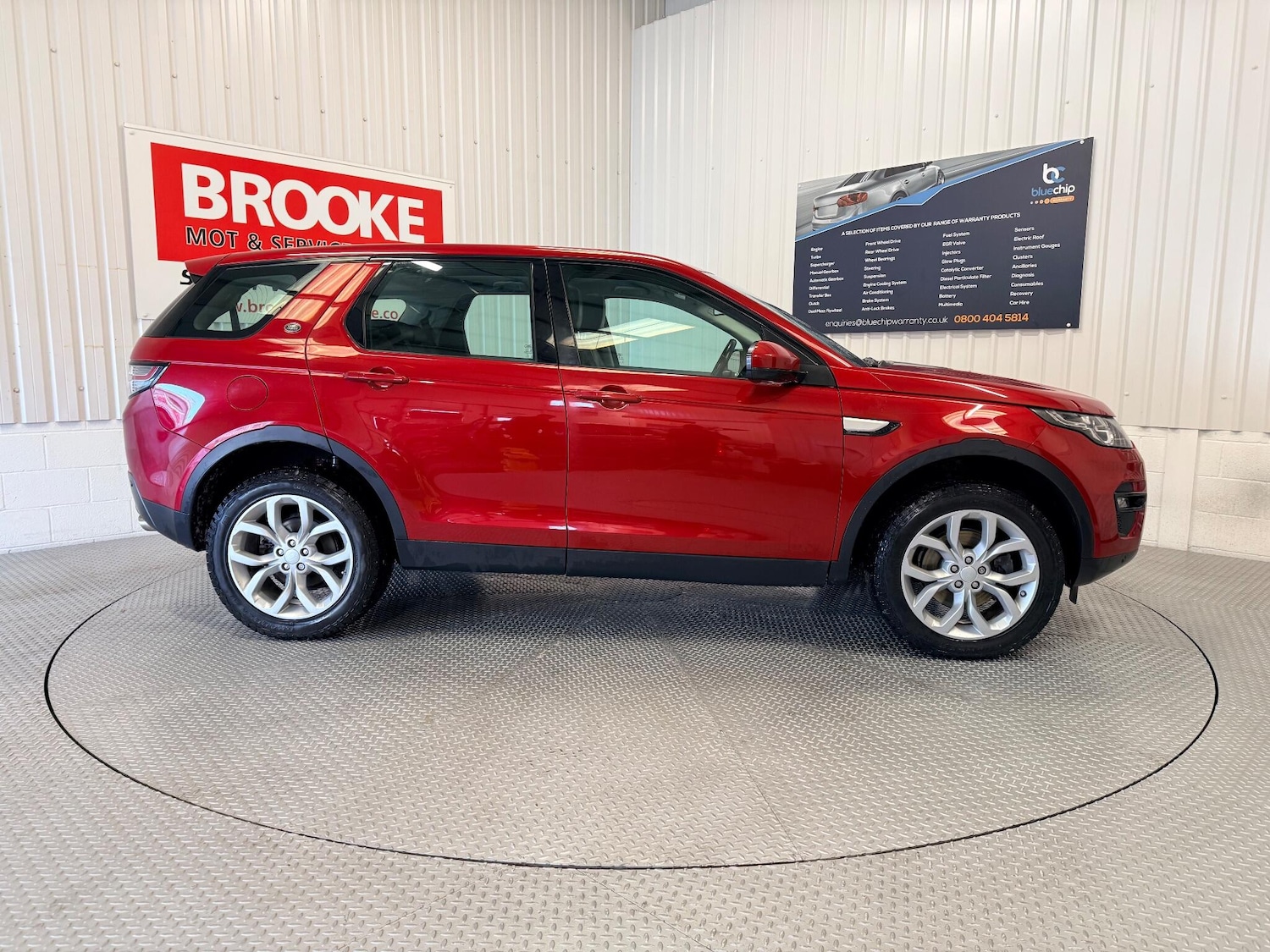 Used Land Rover Discovery Sport 2018 for sale - 77142951: Photo 7