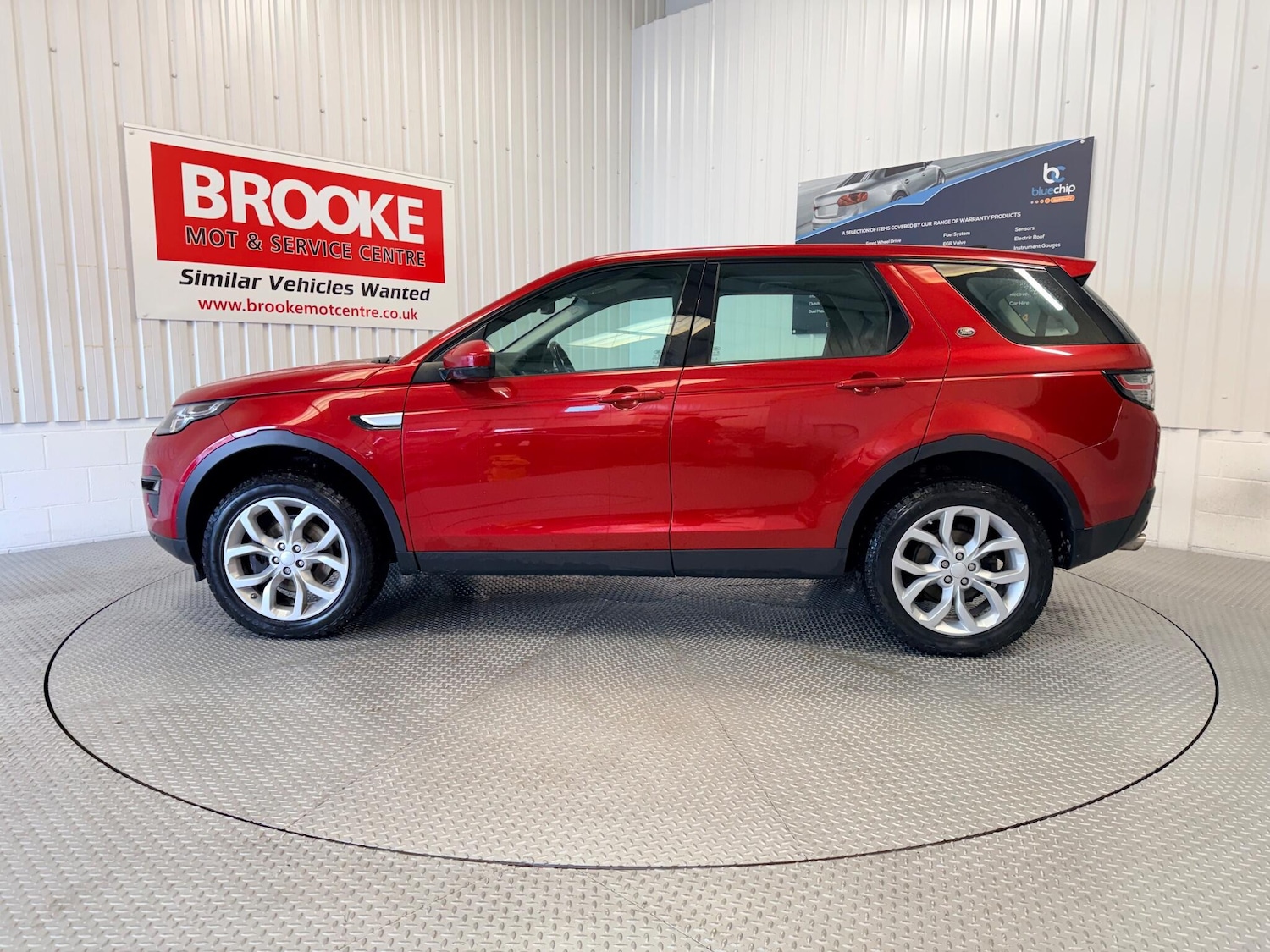 Used Land Rover Discovery Sport 2018 for sale - 77142951: Photo 8