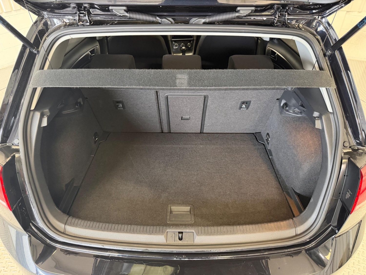 Used Volkswagen Golf for sale - 77909503: Photo 10