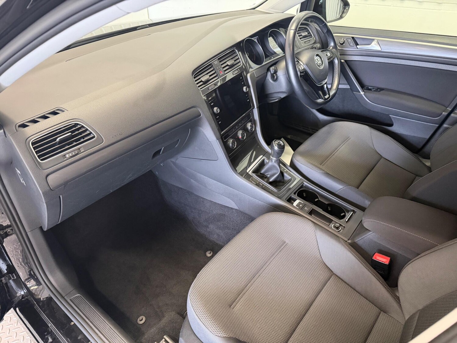 Used Volkswagen Golf for sale - 77909503: Photo 14