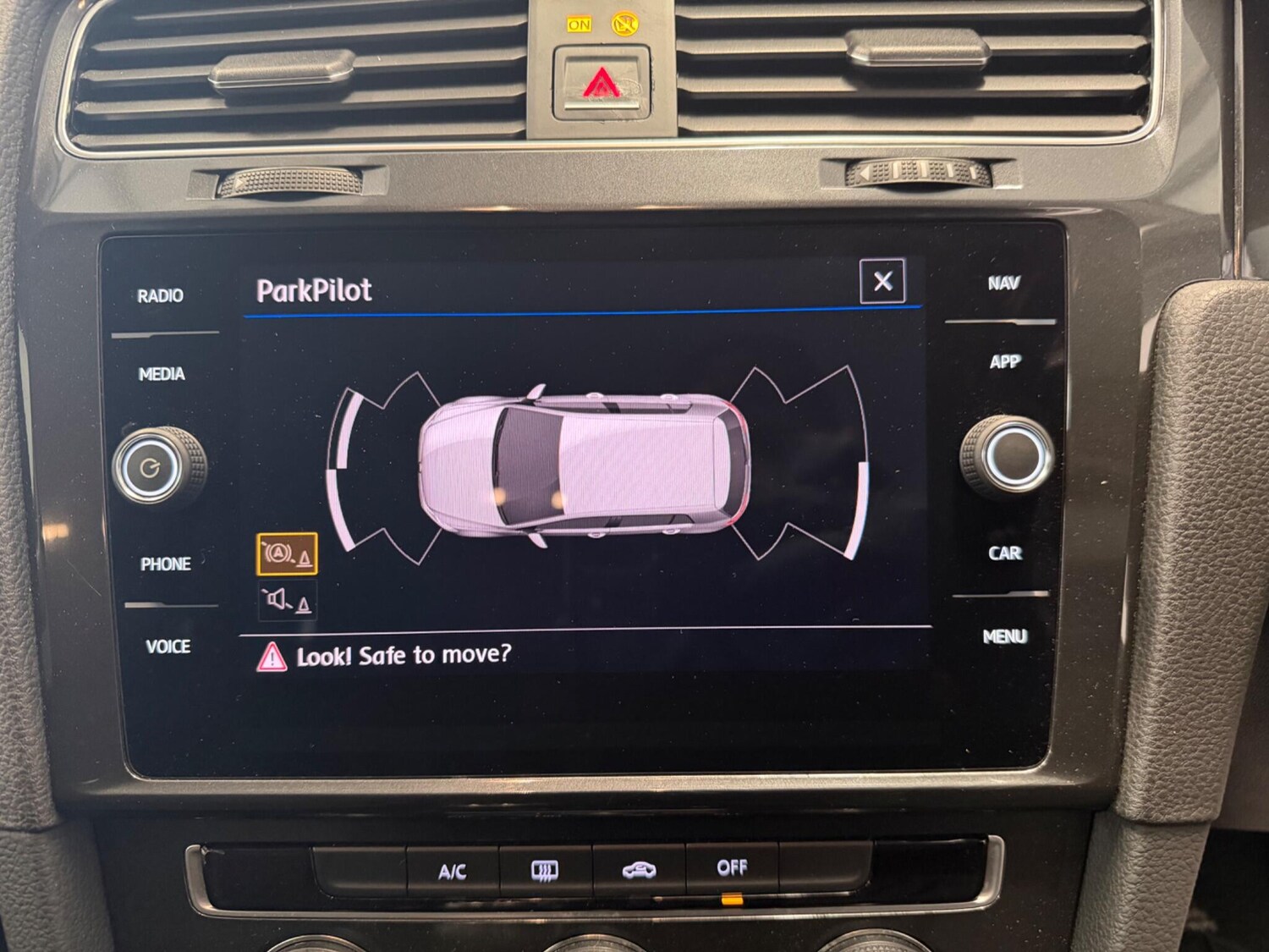 Used Volkswagen Golf for sale - 77909503: Photo 24