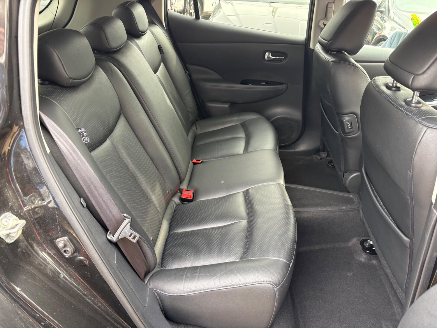 Used Nissan Leaf 2015 for sale - 78205143: Photo 12