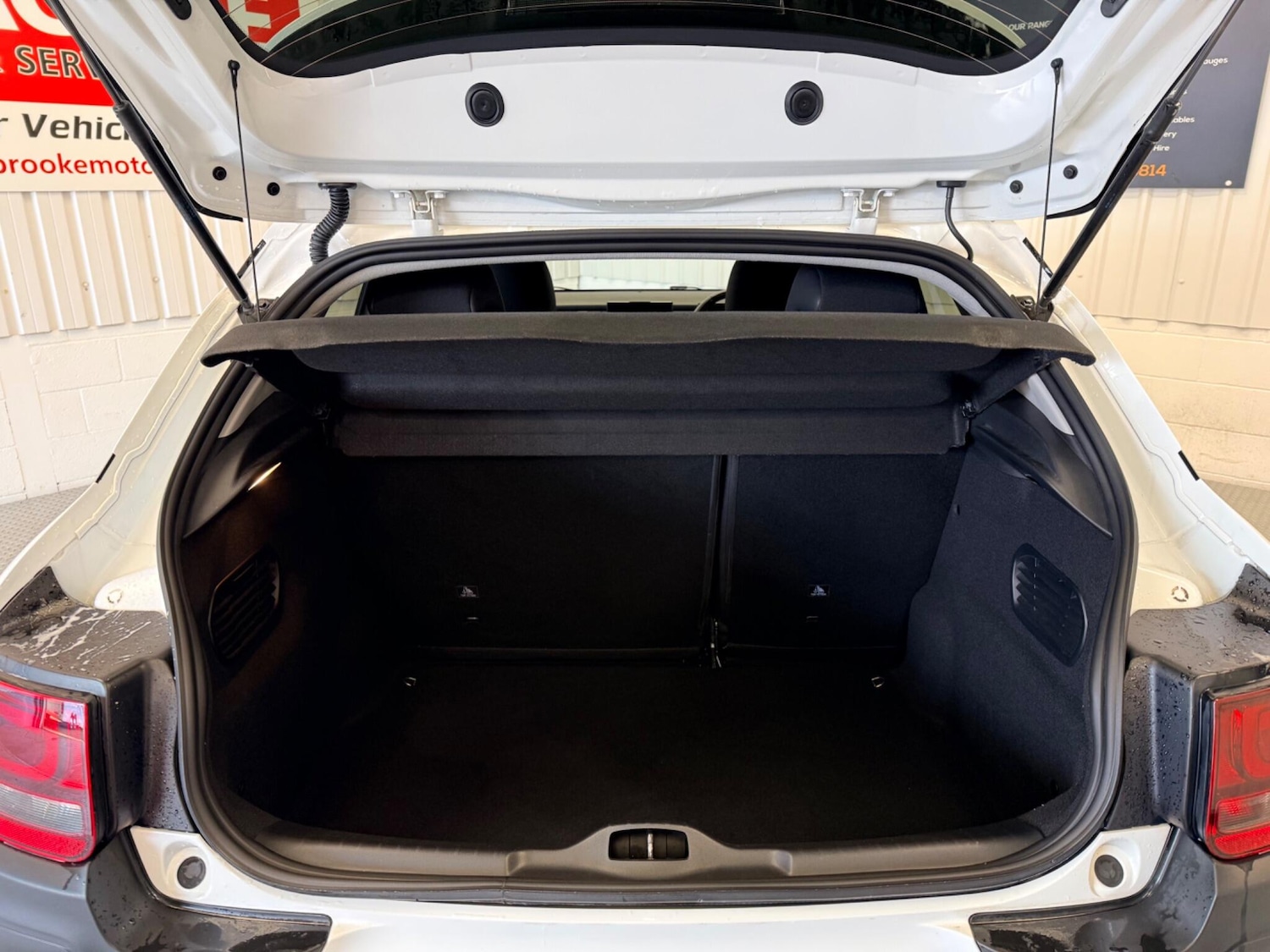 Used Citroen C4 Cactus for sale - 77793510: Photo 17