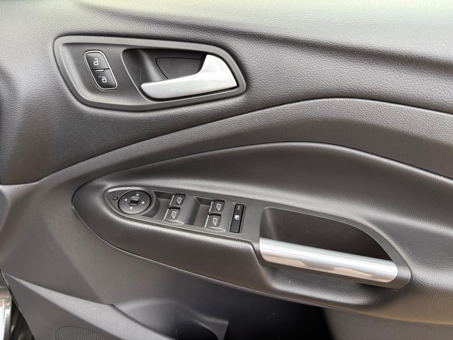 Used Ford Kuga 2018 for sale - 76108674: Photo 18