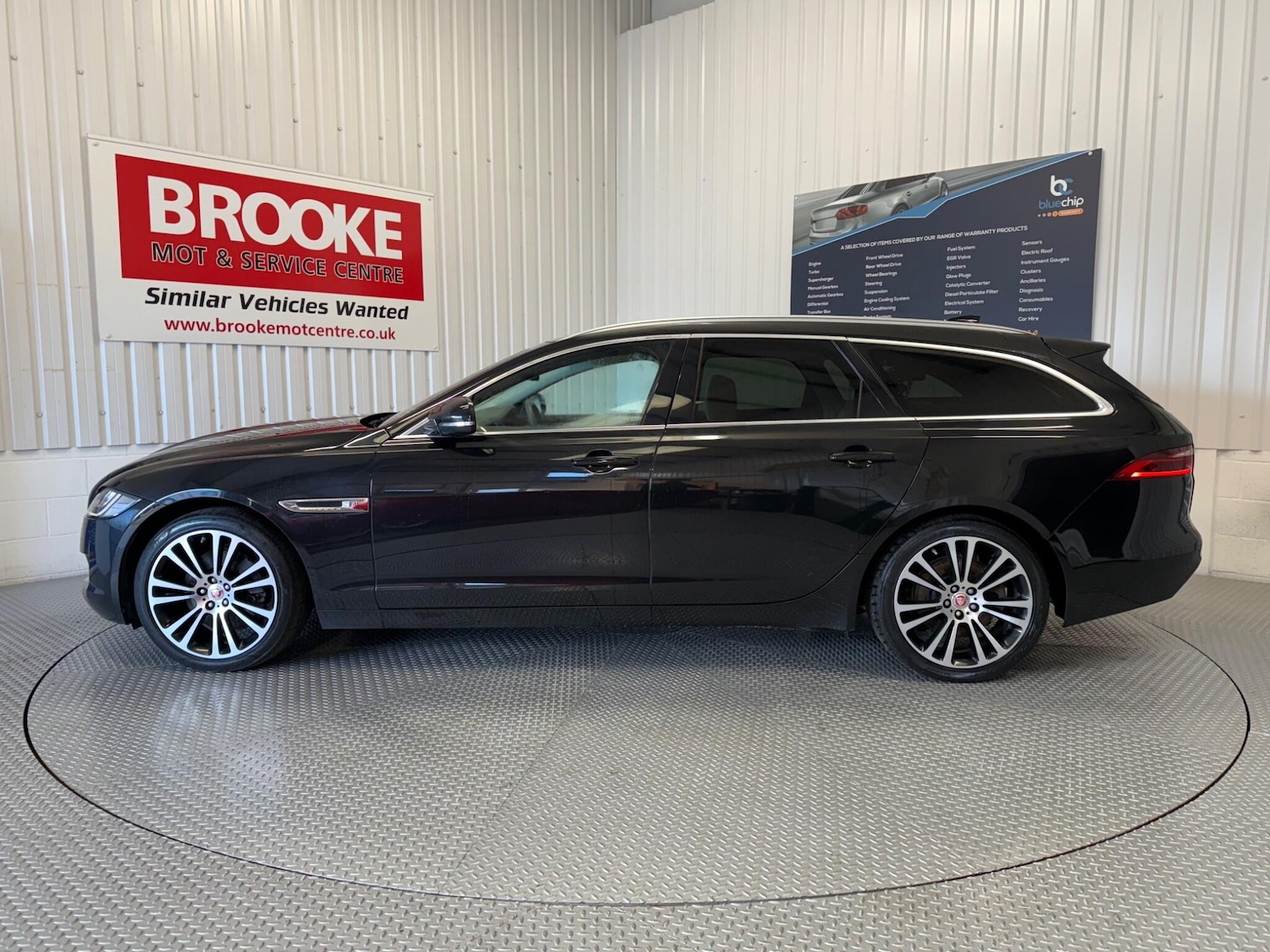 Used Jaguar XF 2018 for sale - 77625189: Photo 12
