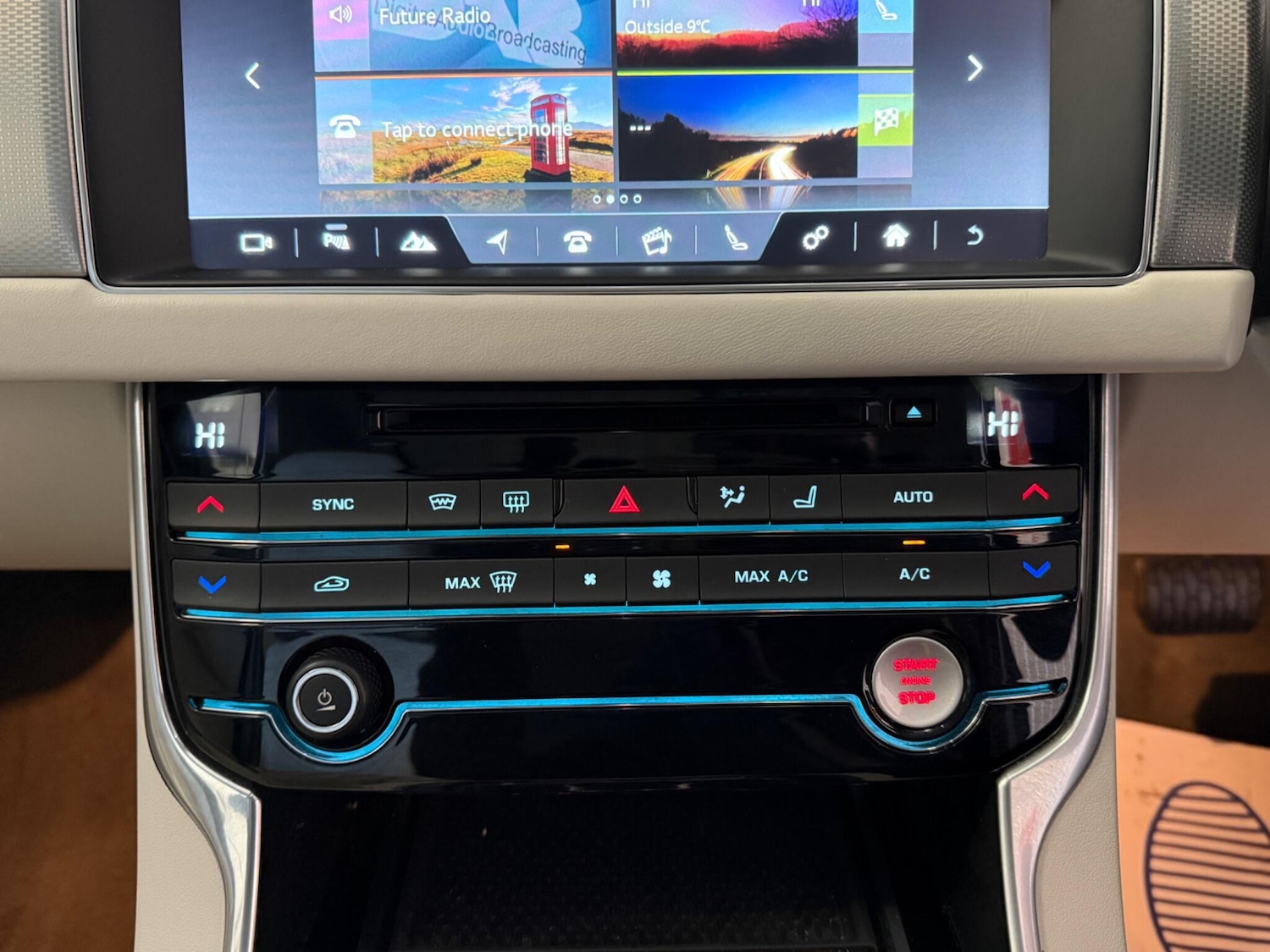 Used Jaguar XF 2018 for sale - 77625189: Photo 31