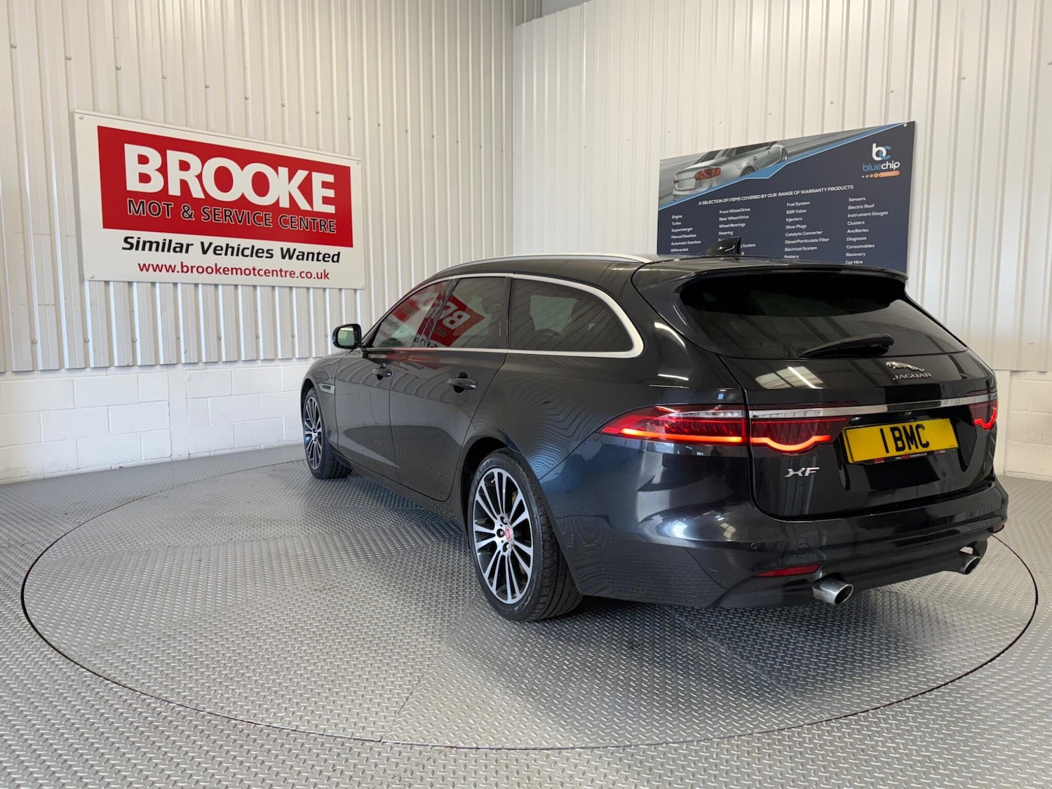 Used Jaguar XF 2018 for sale - 77625189: Photo 9