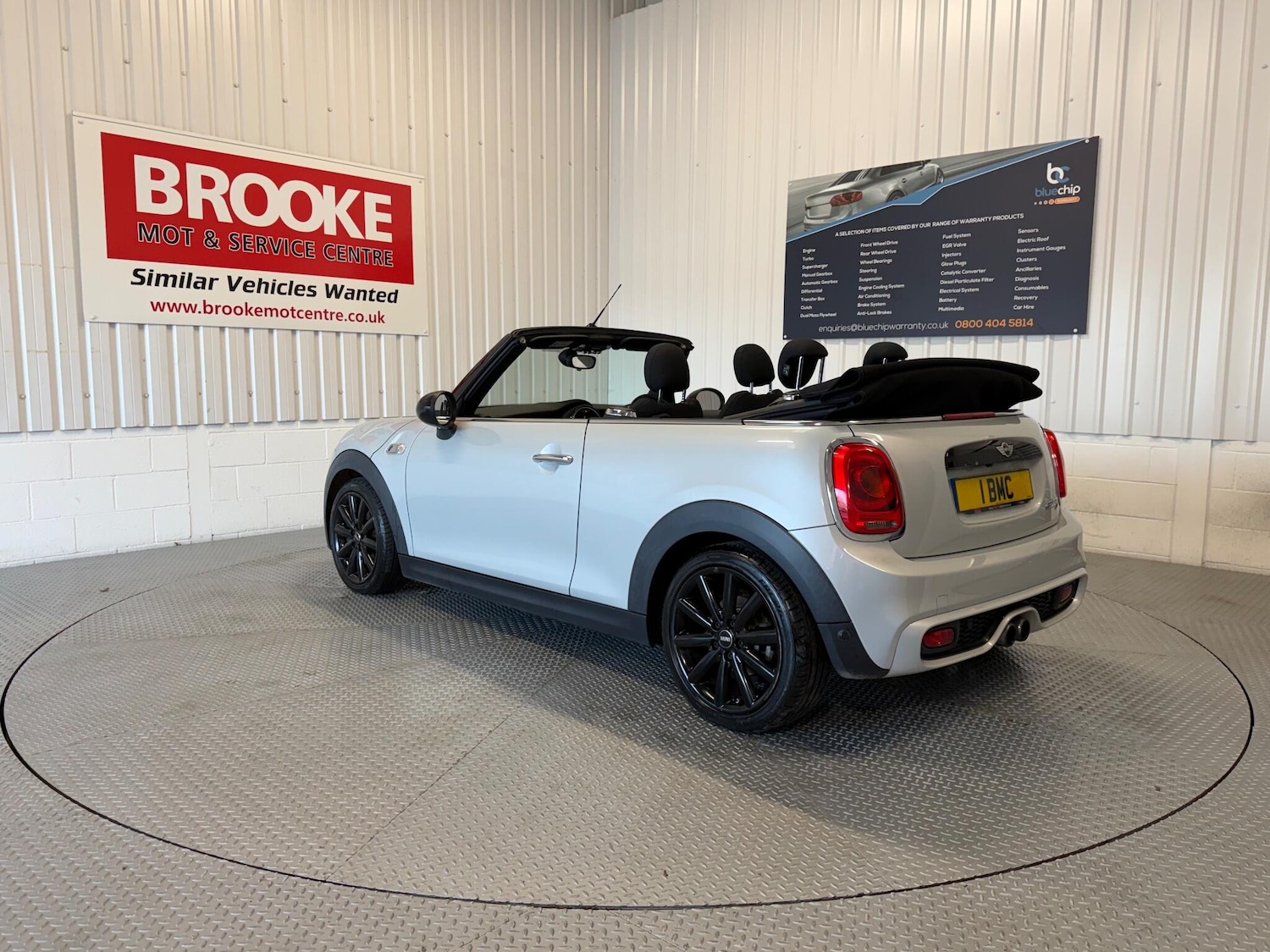 Used MINI Convertible 2016 for sale - 77229760: Photo 18