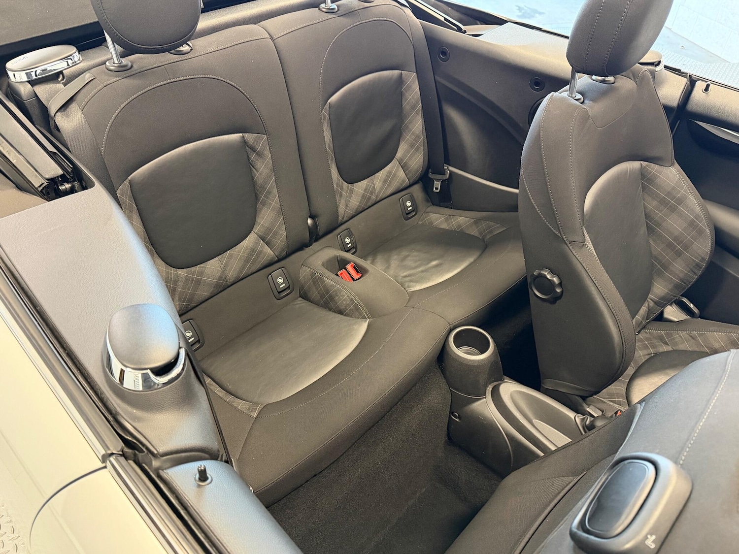 Used MINI Convertible 2016 for sale - 77229760: Photo 23