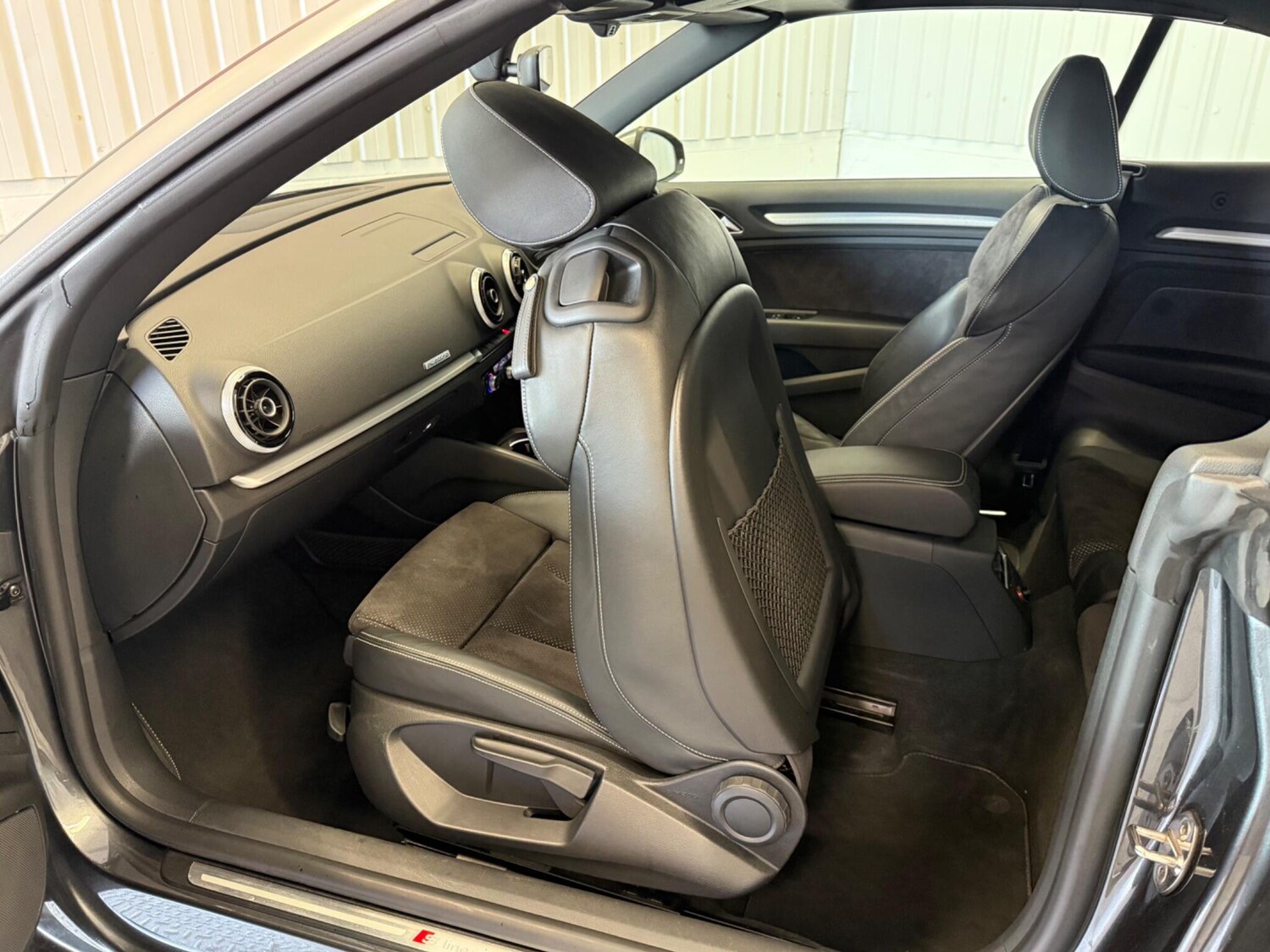 Used Audi A3 Cabriolet 2015 for sale - 76270105: Photo 14