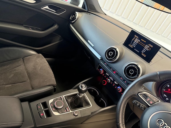 Used Audi A3 Cabriolet 2015 for sale - 76270105: Photo 28