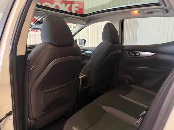 Used Nissan Qashqai 2018 for sale - 76227830: Photo 16