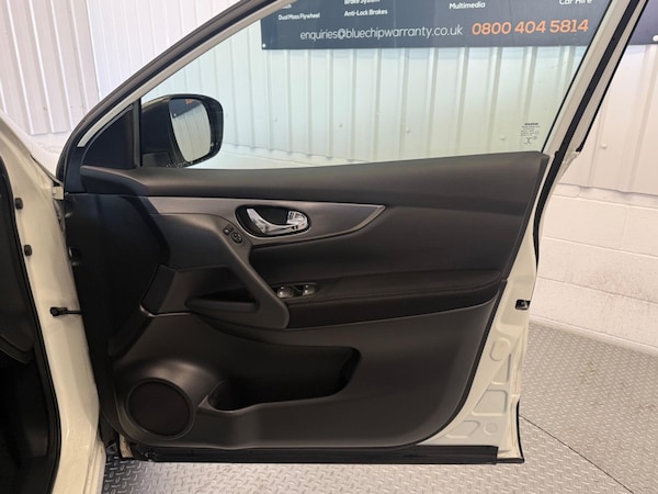 Used Nissan Qashqai 2018 for sale - 76227830: Photo 17