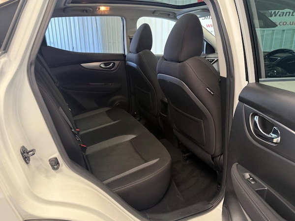 Used Nissan Qashqai 2018 for sale - 76227830: Photo 18