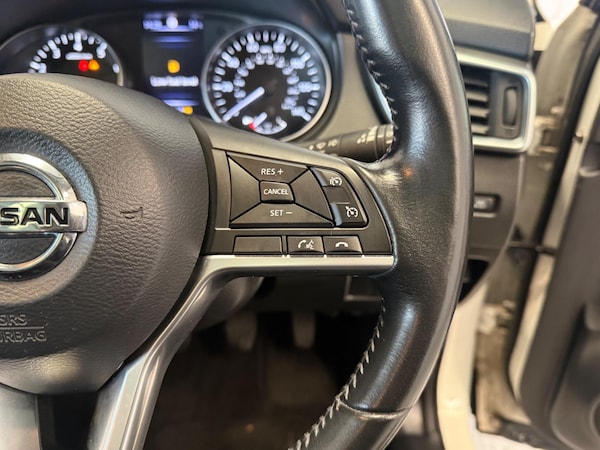 Used Nissan Qashqai 2018 for sale - 76227830: Photo 25